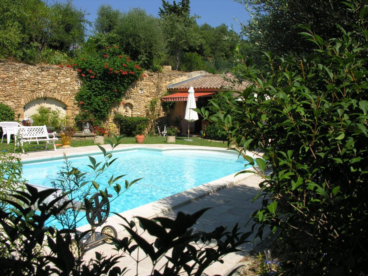 Villa Les Iris Sernhac Extérieur photo